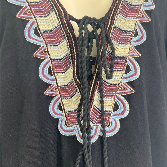 Earthbound - Black Colorful Embroidered V Neck Lace Up Long Sleeve Blouse Size L - Picture 8 of 12